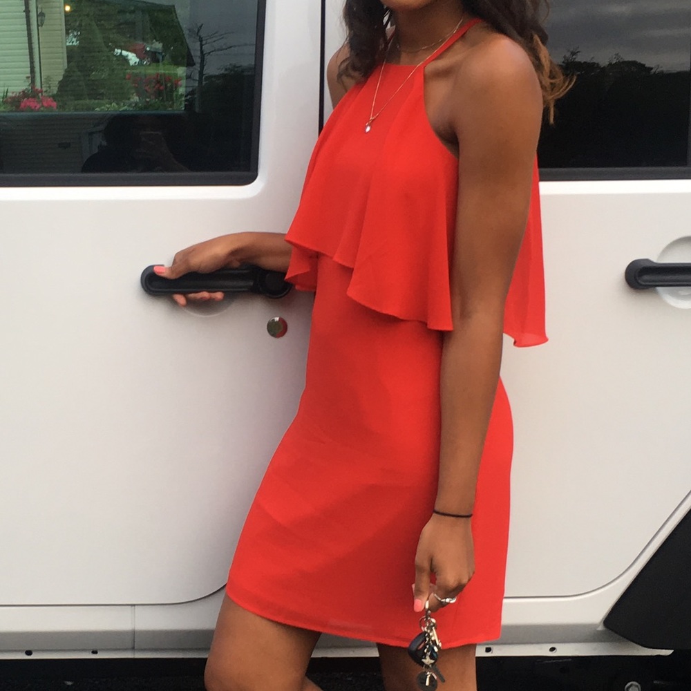 Red Dress - Picture 2 of 4